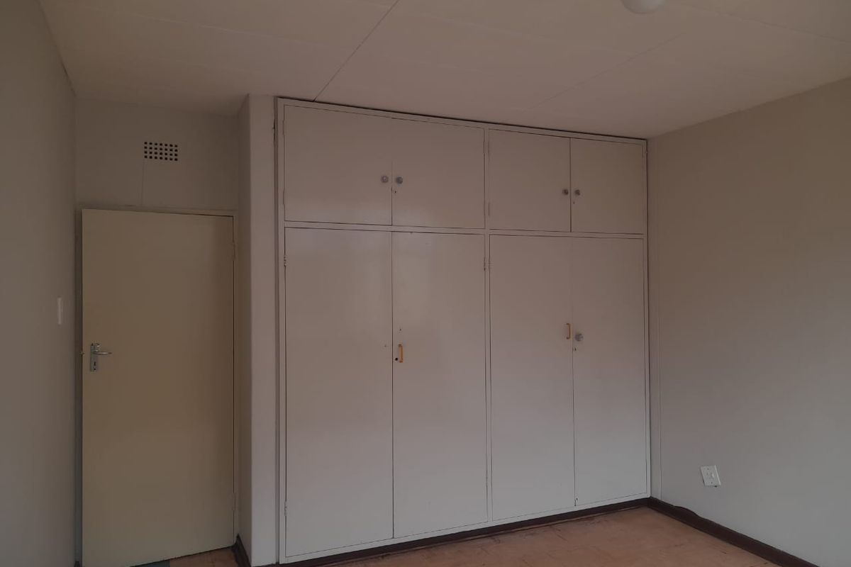 One Bedroom Apartment for sale in Faymore. - Photo 4