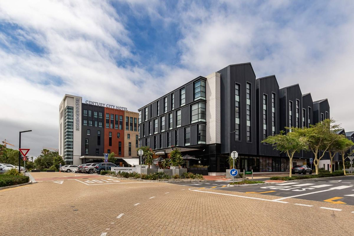 Prime Income-Producing Commercial Unit with Established Tenant in Bridgewater Estate, Century City - Photo 2