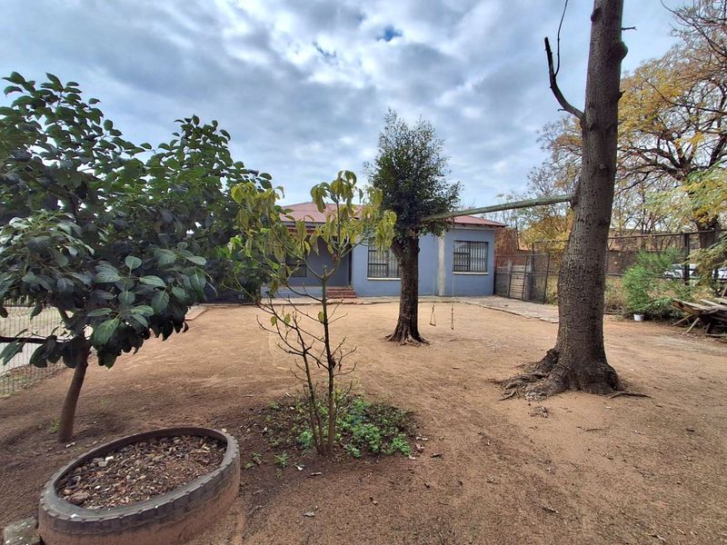 Three bedrooms house for sale in Pretoria West - Photo 3