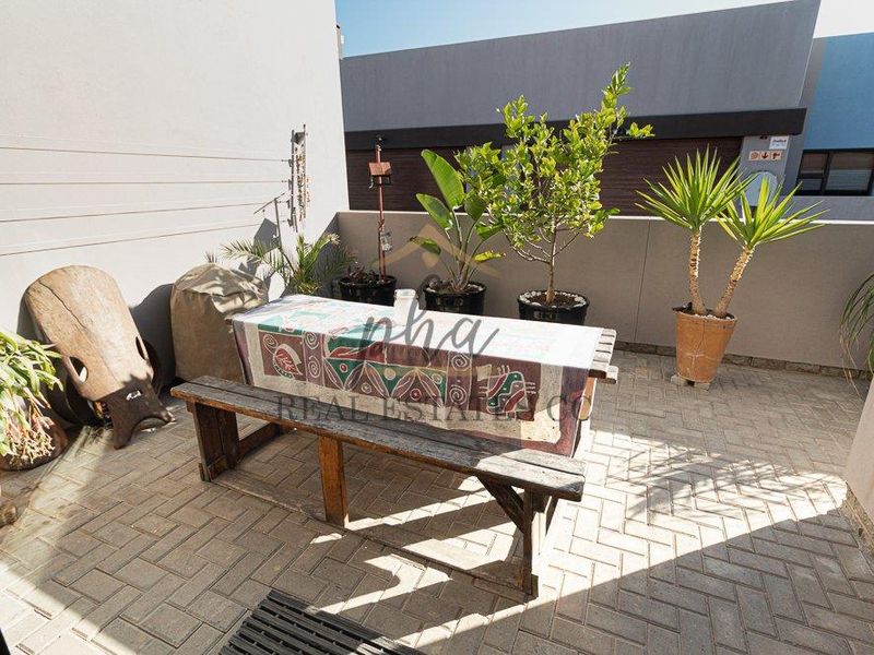 CHARMING 2-Bedroom Townhouse For Sale - Photo 5