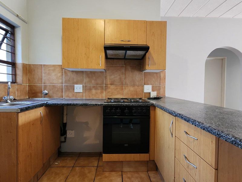 2 Bedroom Apartment to Rent in Via Positano - Photo 3