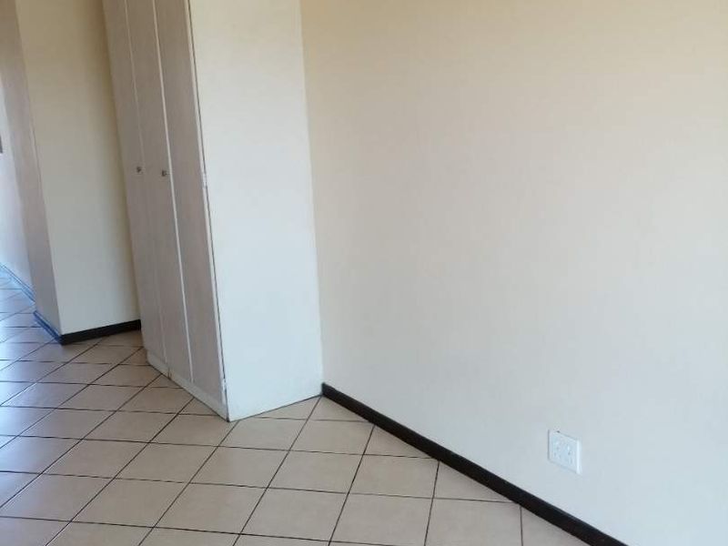 BACHELOR APARTMENT AVAILABLE IN WONDERPARK ESTATE,KAREN PARK : 1 AUGUST 2026 - Photo 5