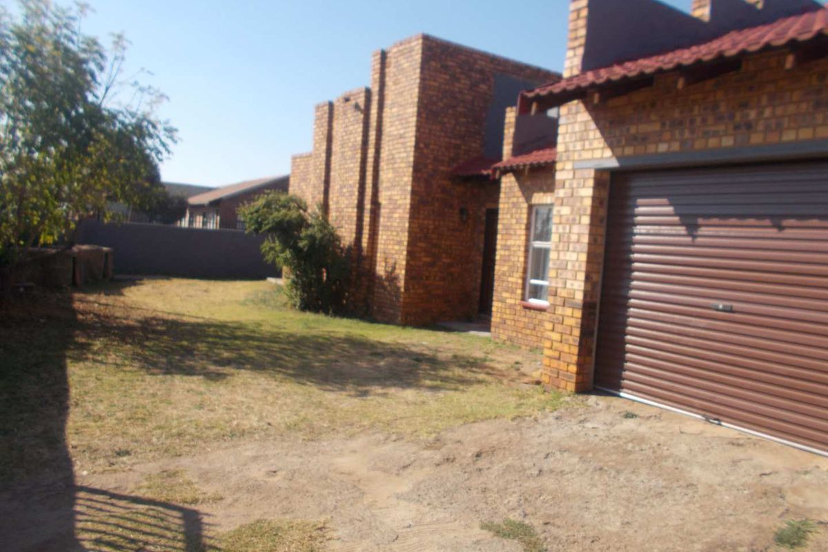 Property for sale in a sought - after area - Photo 2