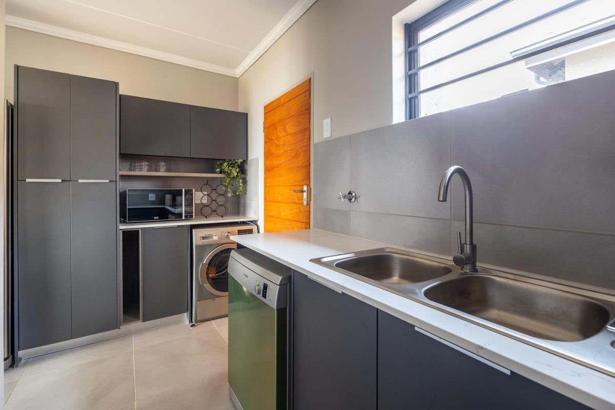 4 Bedroom House at Lion Pride Lifestyle Estate - Photo 4