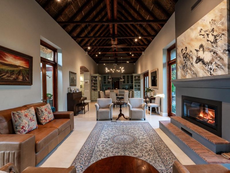 Luxury 5-Bedroom Home in Pearl Valley Golf Estate, Paarl - Photo 8