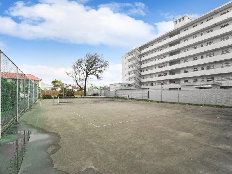 Spacious 3-Bedroom Apartment in Prime Location - Photo 4