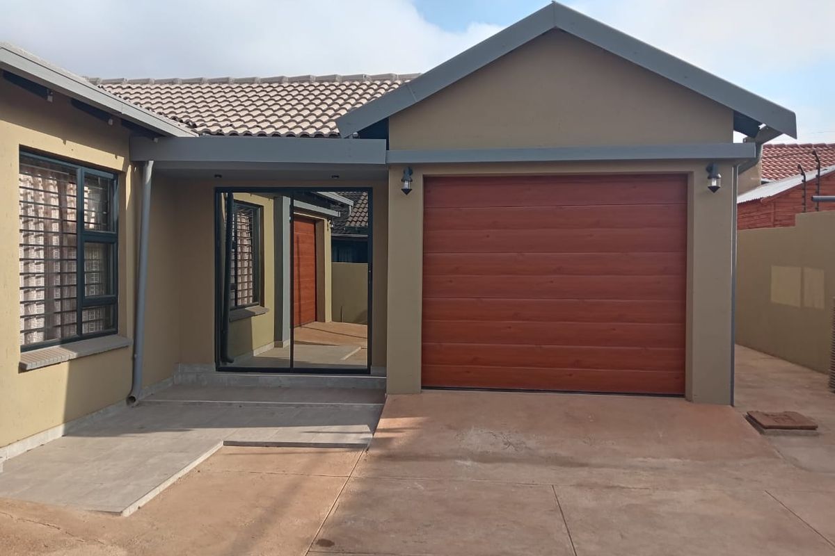 Your Perfect Family Home Awaits in Soshanguve XX! - Photo 2