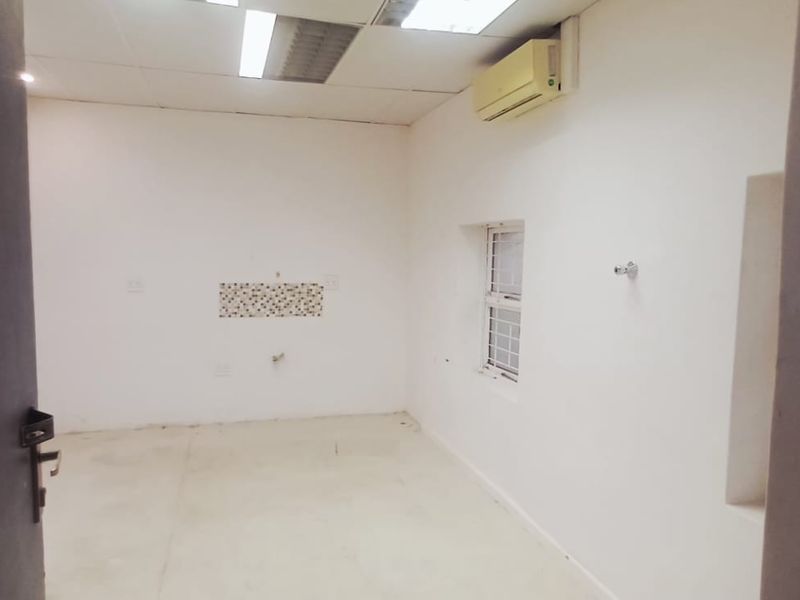 TO LET | Ground Floor Commercial Space - Photo 3