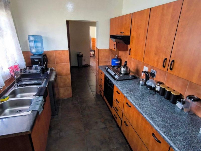 Modern Pet Friendly Home in Mayberry Park - Photo 4