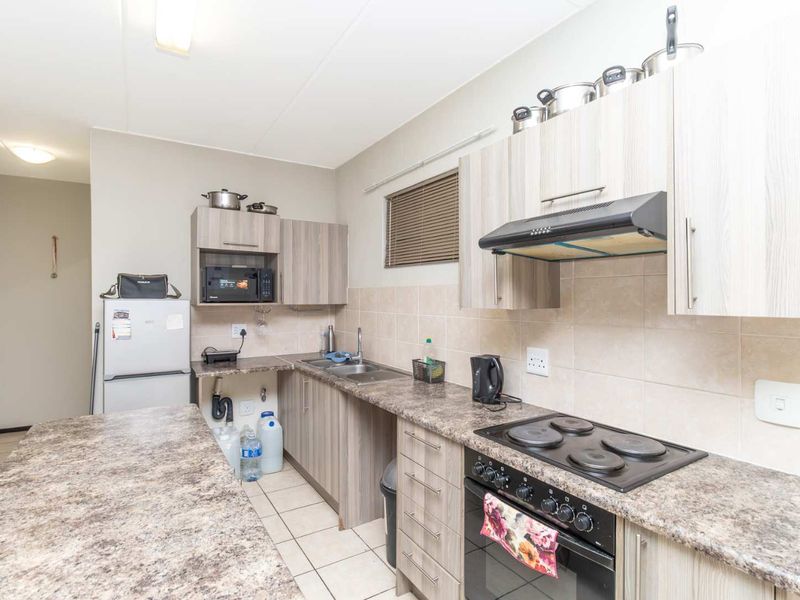 Prime Randpark Ridge: Modern Comfort Meets Convenience! - Photo 6