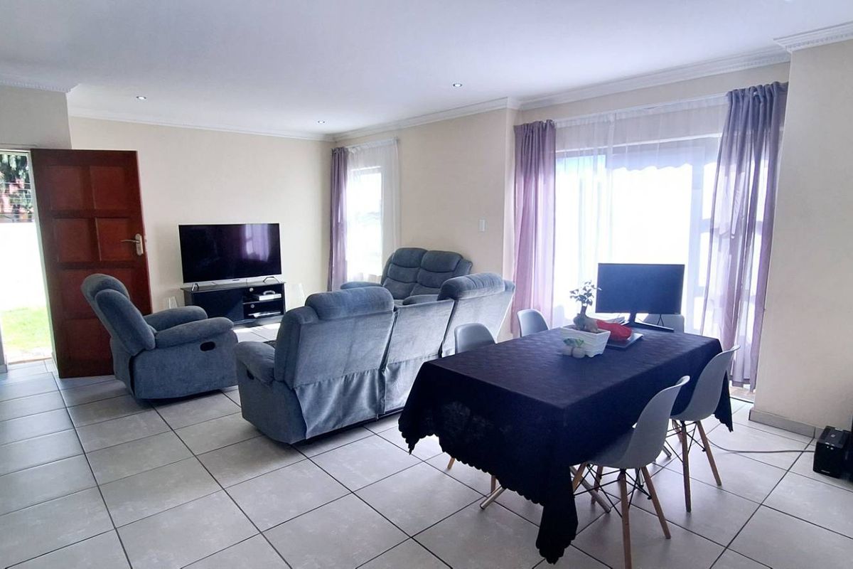 FULL TITLE DUPLEX IN BRACKENHURST - Photo 5