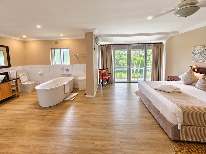 Furnished 3-Bedroom Apartment with Spectacular Lake & Wetland Views | St Lucia, iSimangaliso Wetlands Park - Photo 4