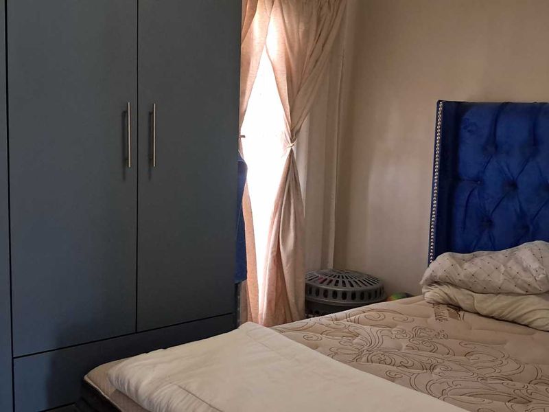 A beautiful 2 bedroom house in The Orchards - Photo 10