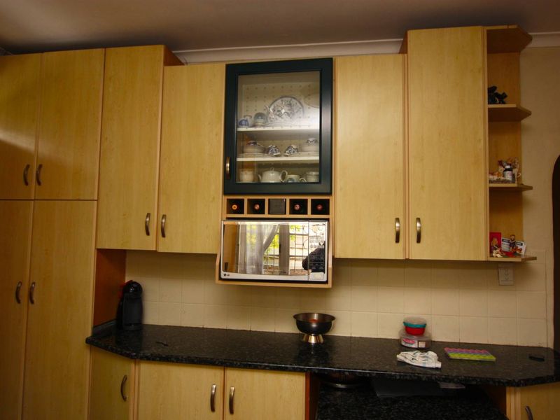 Fix me Upper Malvern Price Reduced - Photo 5