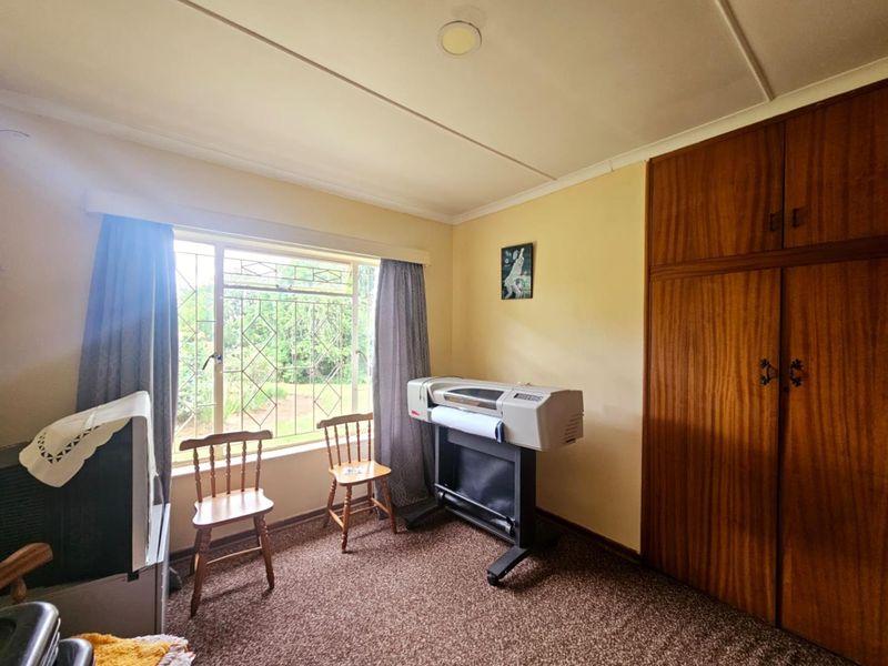 Your Perfect Family Haven: 4 Beds, Ample Space - Photo 9