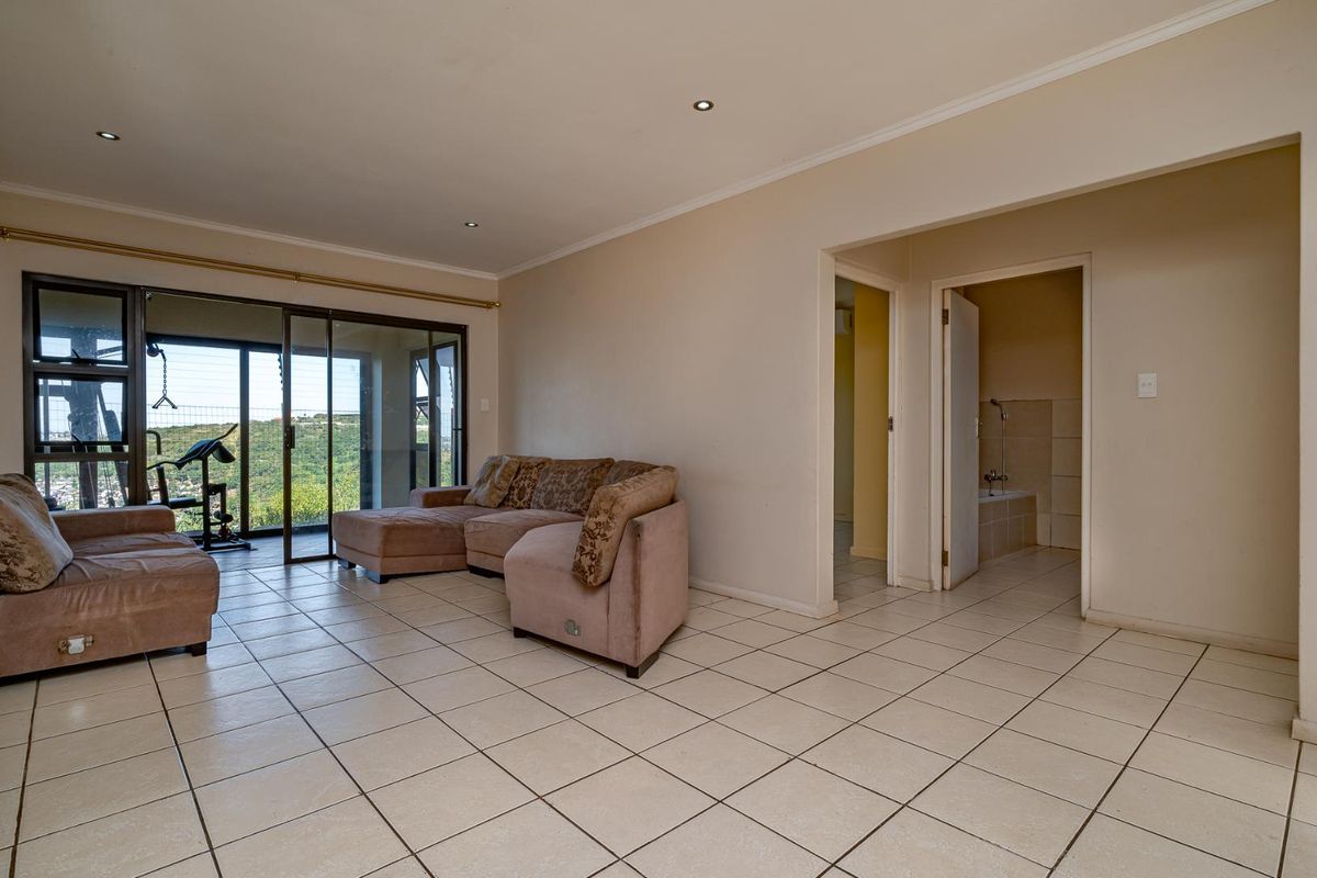 For Sale | Reservoir Hills  | 3 Bedroom 2 Bathroom Hidden Gem Townhouse - Photo 5