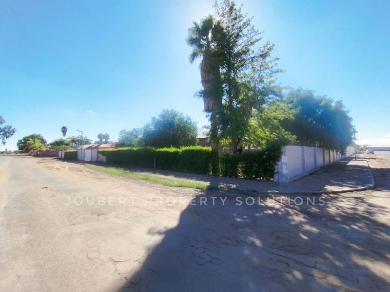 FAMILY HOME WITH  2 ADDITIONAL FLATLETS FOR SALE IN MARIENTAL - Photo 3