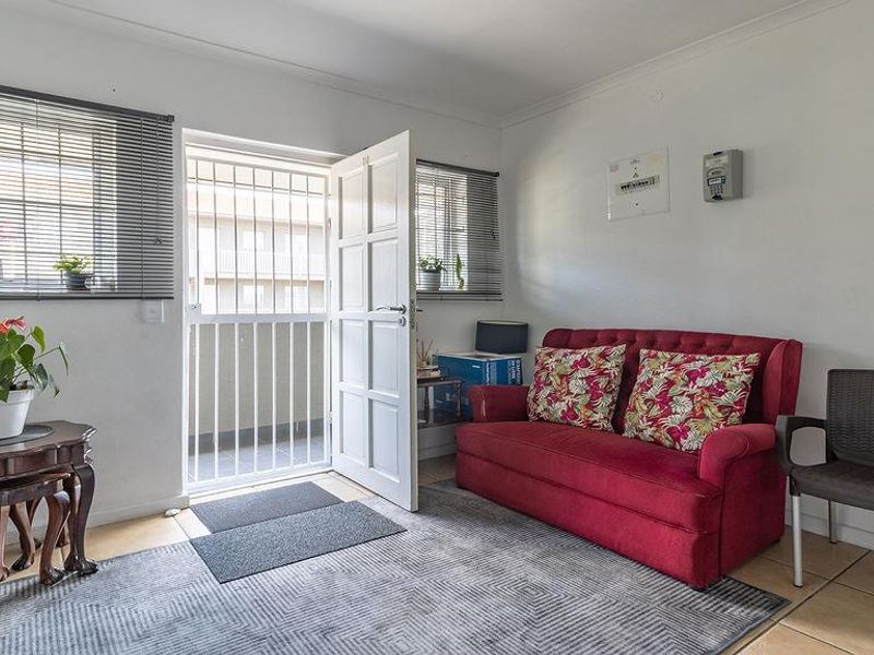 Secure and Comfortable Low Maintenance Apartment - Photo 2