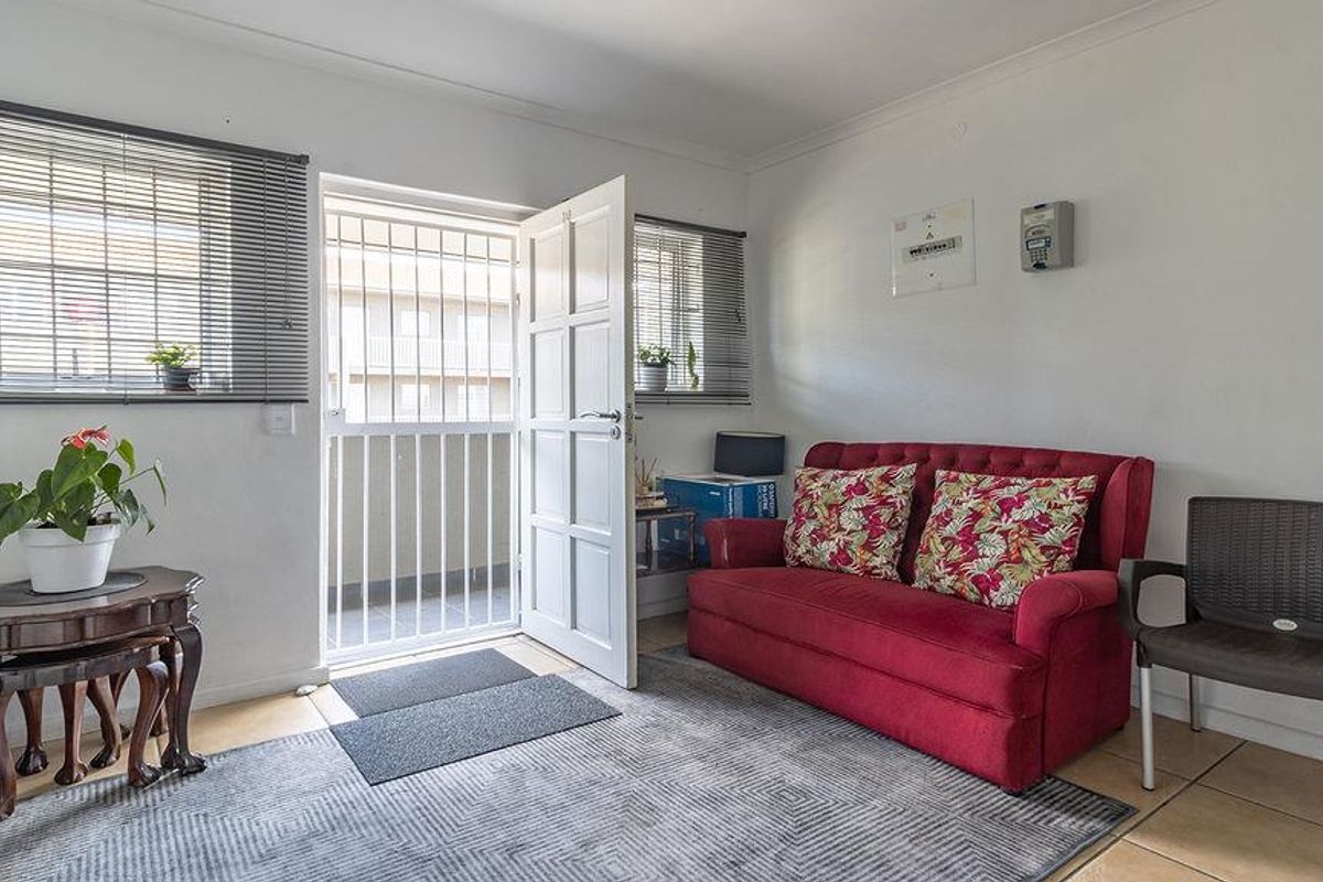 Secure and Comfortable Low Maintenance Apartment - Photo 2