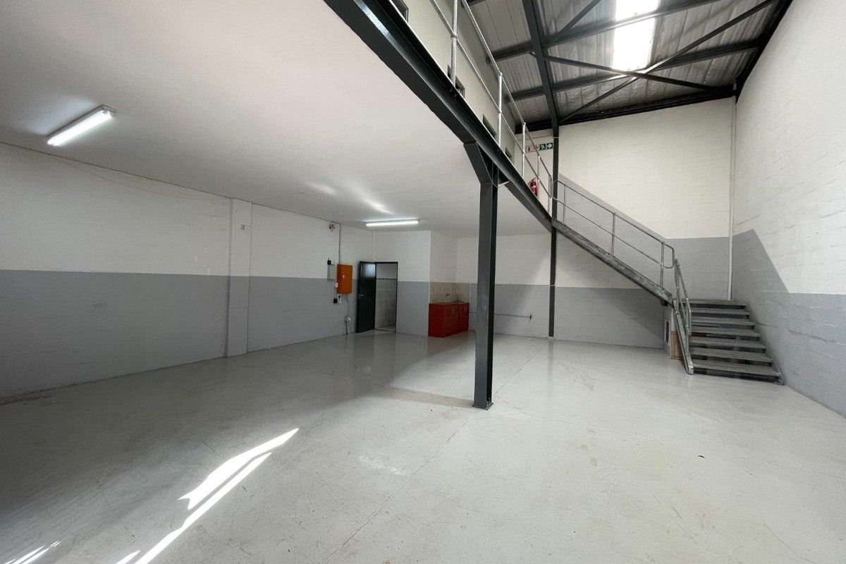 Retail in Cornubia - Photo 3