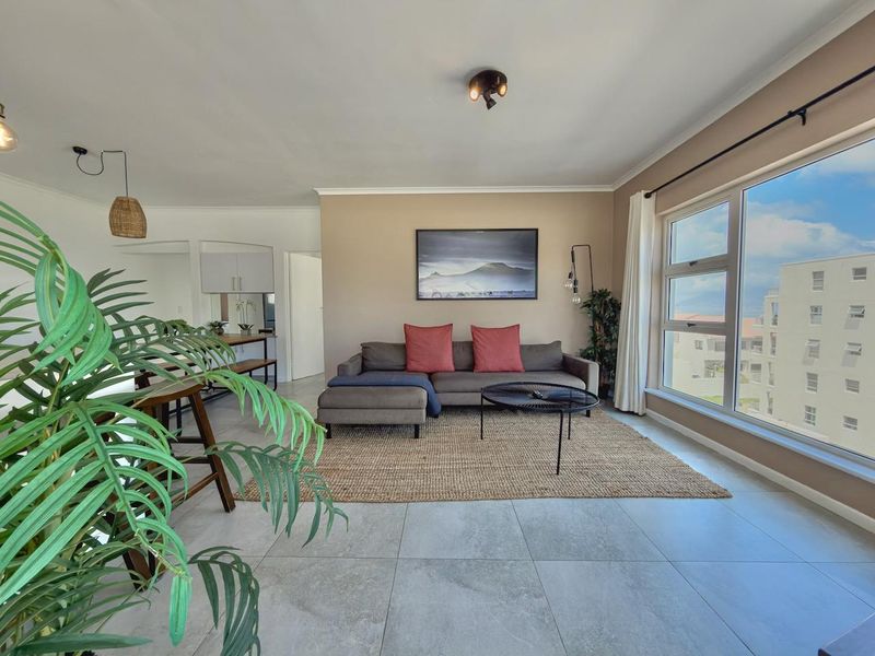 Super Spacious Luxury 3-Bedroom with Sea Views - Photo 7