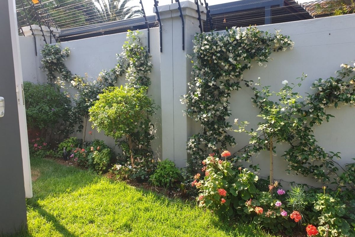 4 BEDROOM TOWNHOUSE FOR SALE NEAR RIVONIA - Photo 3