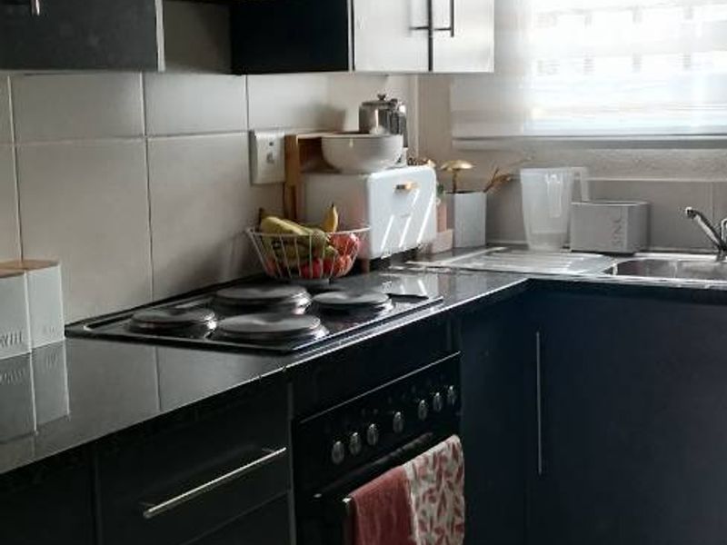 3 Bedrooms house to rent in Kwa-Thema ext 2 - Photo 6