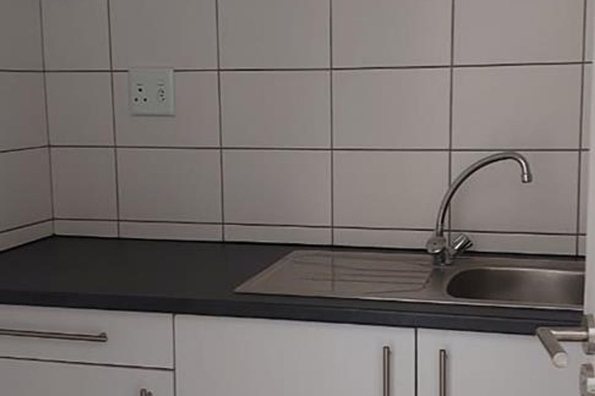 Spacious Open-Plan Office Available for Rent in CBD - Photo 5