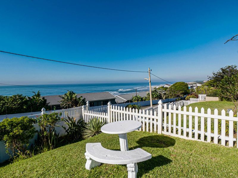 Magical ocean views in a modern home - Photo 6