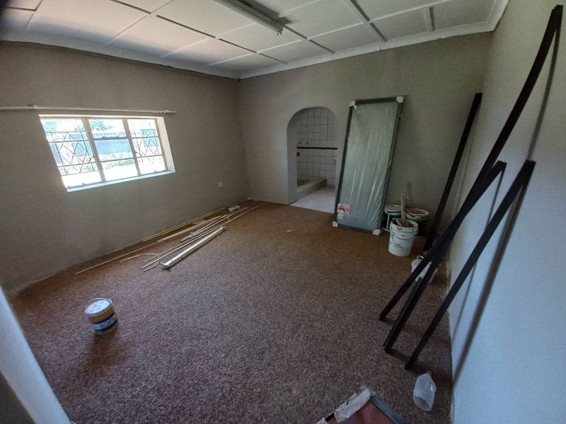 Business premises for the serious businessman. - Photo 9