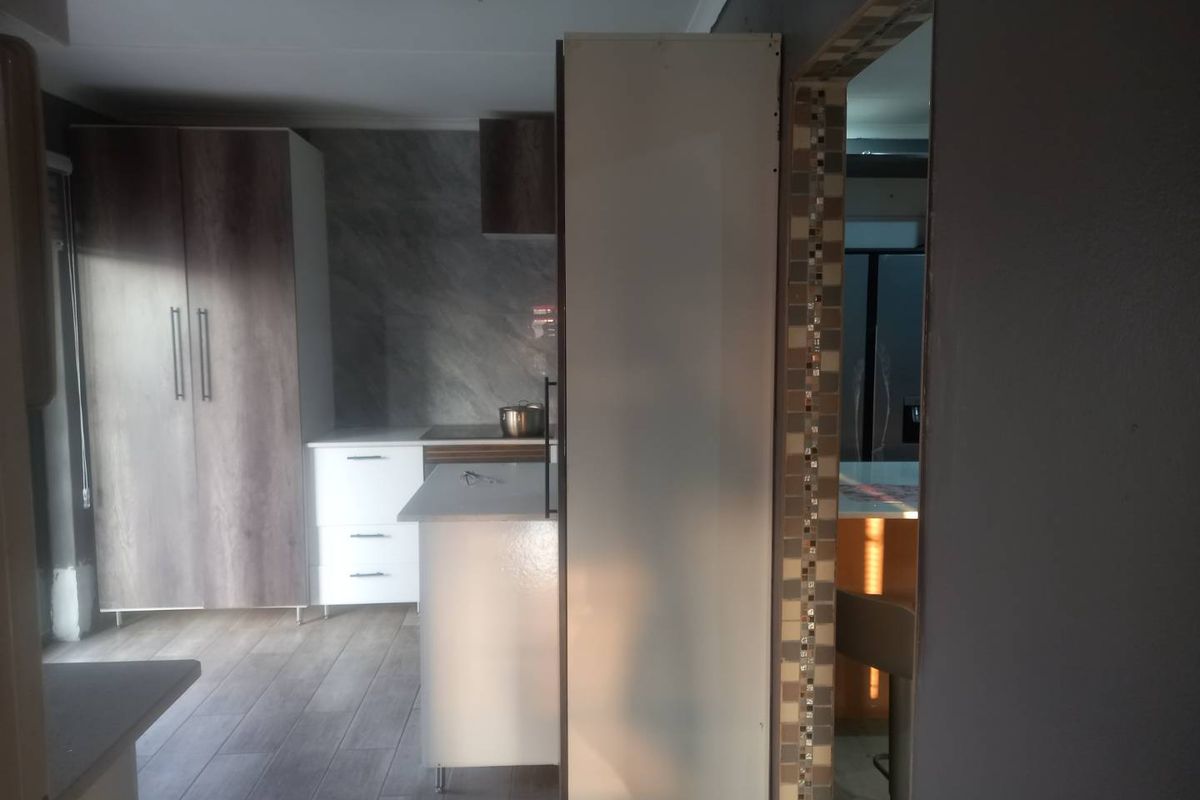 3 Bedroom house for Sale in Klopperpark - Photo 5