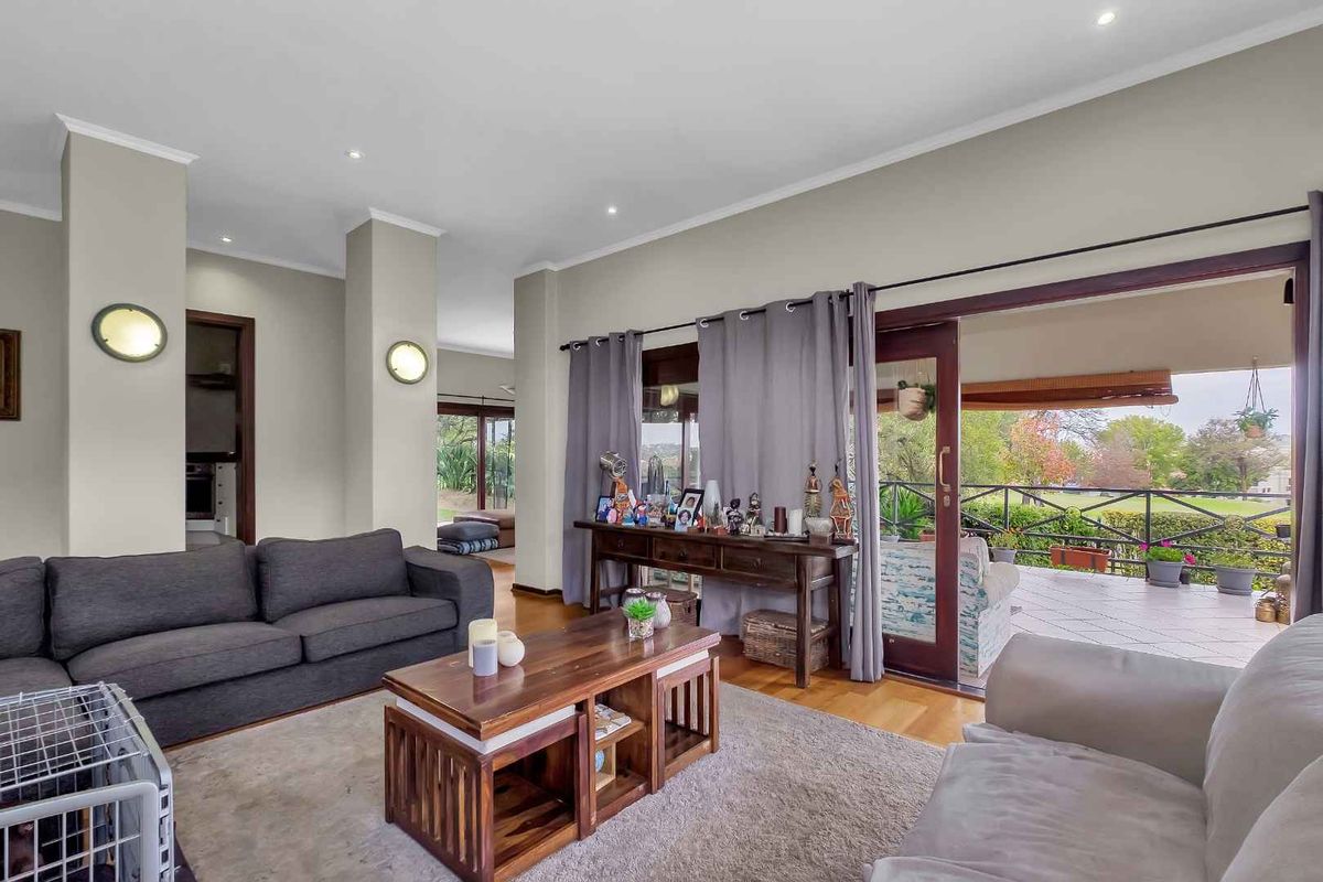 GOLF COURSE VIEW - Photo 2