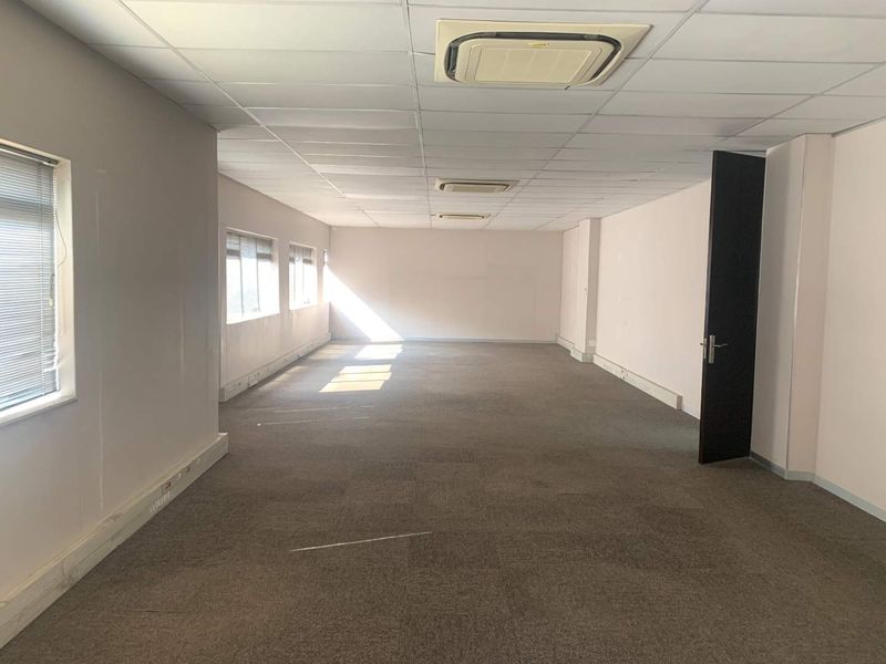 394m2 Office Space To Let | 39 Empire Road, Parktown - Photo 5