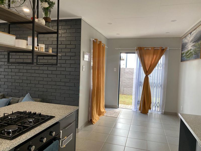 Modern 3-Bedroom Family Home in Sought-After Leopard’s Rest Security Estate - Photo 9