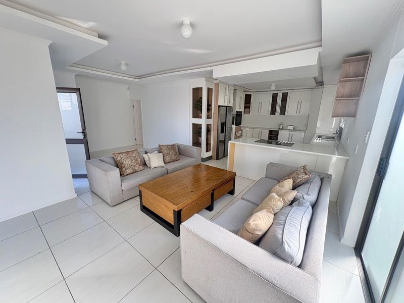 2 Bedrooms House To Rent in Dolphin Beach - Photo 6
