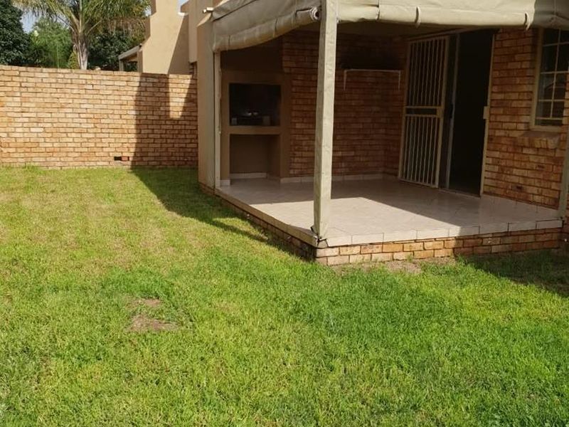 Charming 2-Bedroom Townhouse for Sale in Amberfield Ridge Estate!!! - Photo 9