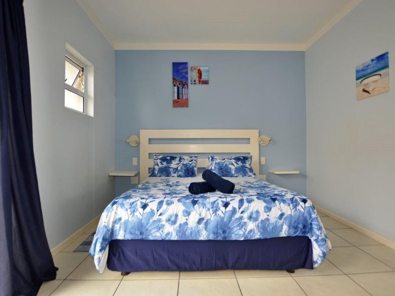 FOR SALE -  3 BEDROOM HOUSE WITH SEPERATE FLATLETS FOR SALE, LONG BEACH, NAMIBIA - Photo 8