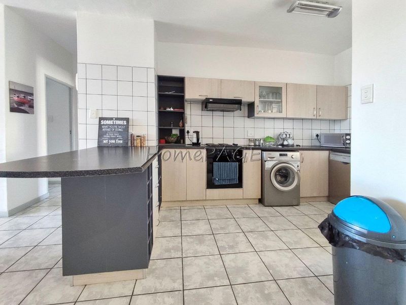 Long Beach Ext 2, Walvis Bay:  Apartment in Dolphin View is for Sale - Photo 10