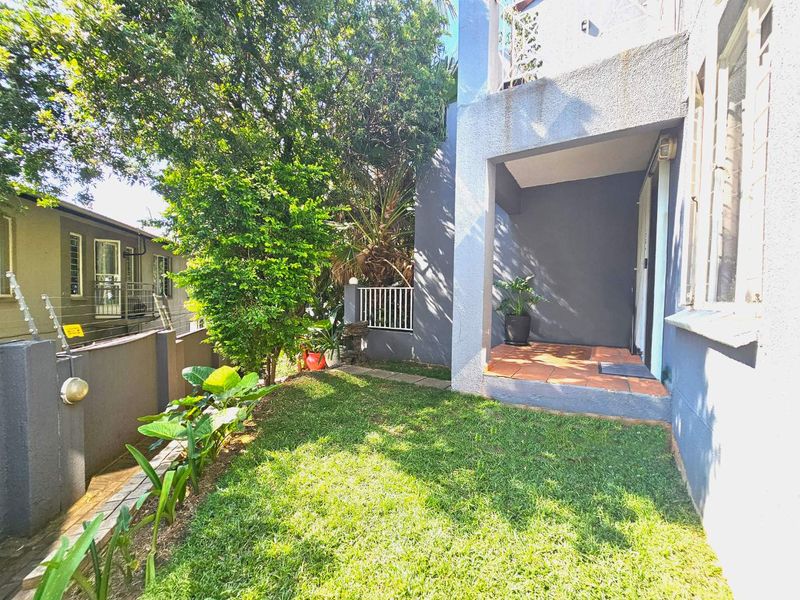 ABSOLUTELY STUNNING Newly renovated Apartment in Radiokop - Photo 3