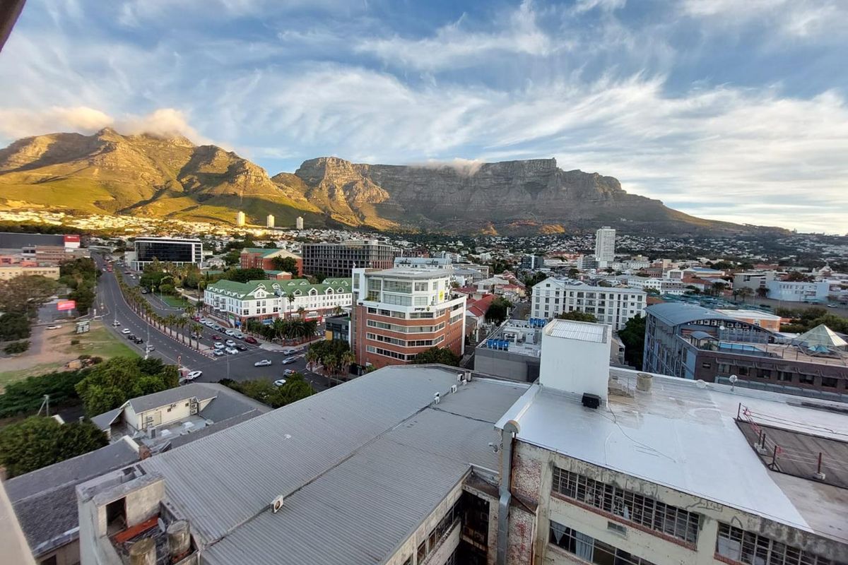 Furnished Two Bedroom Apartment To Let In Cape Town City Centre - Photo 2