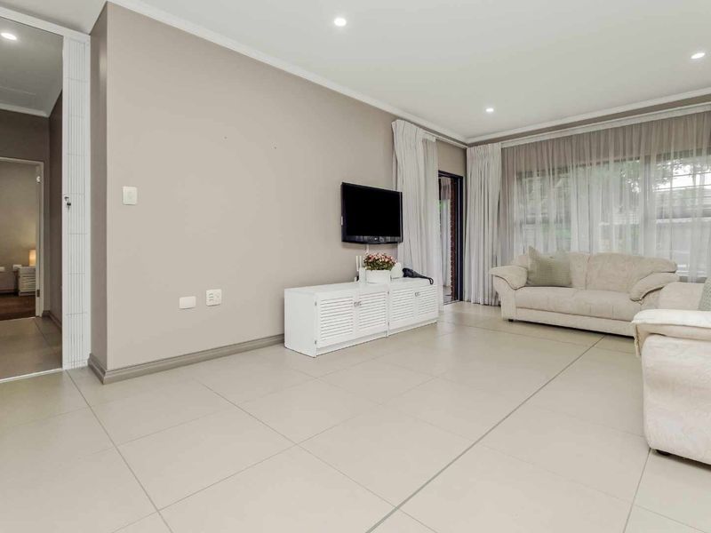 SINGLE-LEVEL LIVING IN THE SECURE CELEBRATION RETIREMENT VILLAGE - THIS CAN BE YOUR NEXT HAPPY PLACE - Photo 3