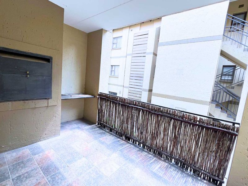 Two Bedroom apartment in LoneHill - Photo 6