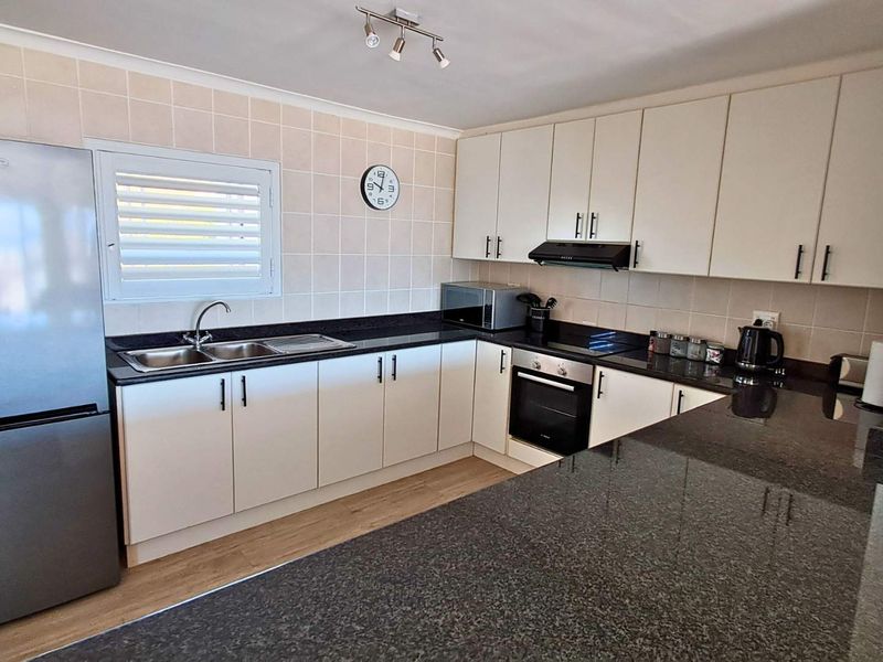 2-Bedroom Furnished Apartment for Long-Term Rental in Big Bay - Photo 7