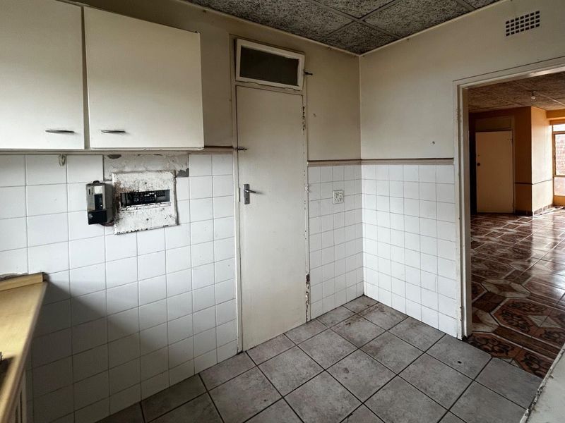 Live Where Everything Connects!2-Bedroom Home With Pool & Play Area - Photo 3