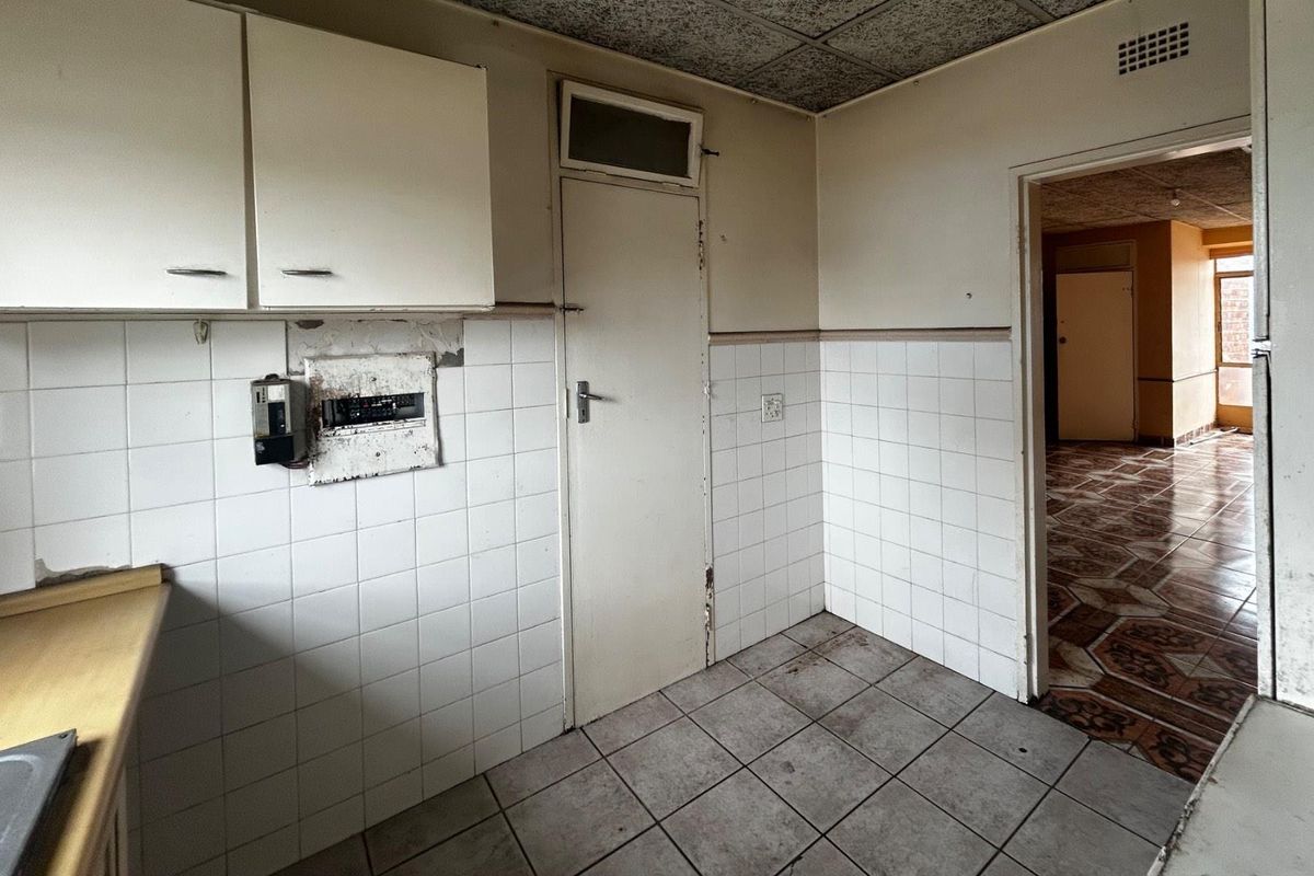 Live Where Everything Connects!2-Bedroom Home With Pool & Play Area - Photo 3