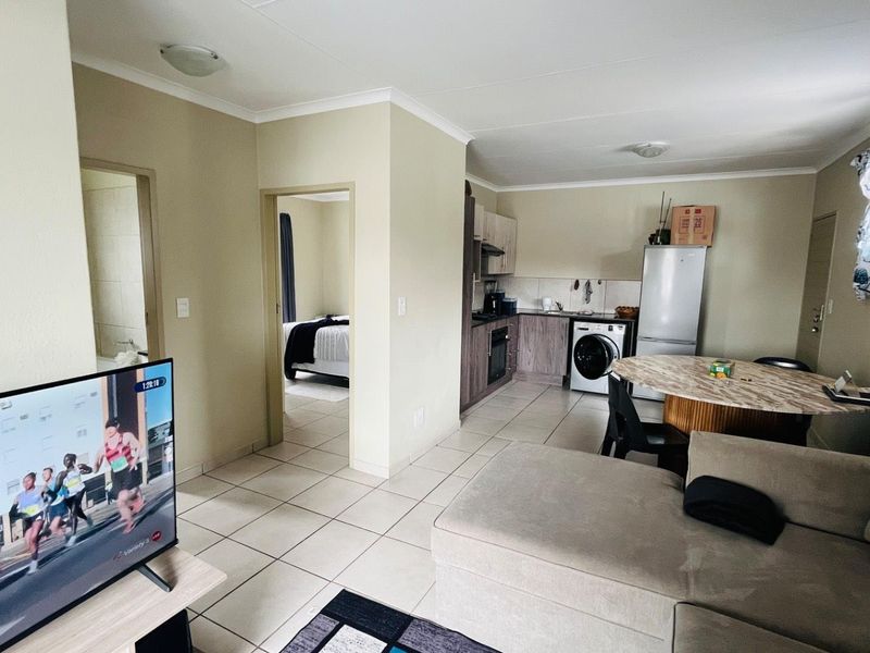 Small family or investment opportunity. - Photo 4