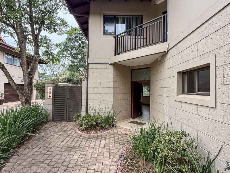 Townhouse in Zimbali Estate with Private Pool - Photo 2