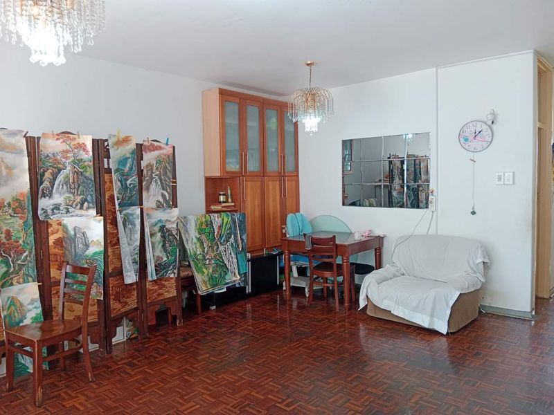 Prime Location Spacious Duplex, Incredible Potential - Photo 3