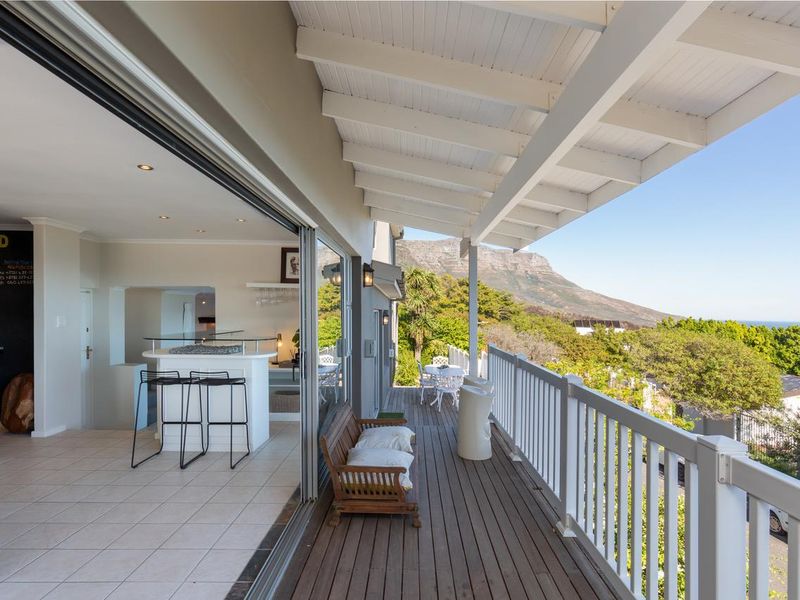 Gorgeous Villa with Unobstructed Mountain and Sea Views - Photo 10