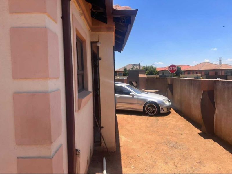 2 Bedroom House For Sale Vanderbijlpark CE4 - Photo 4